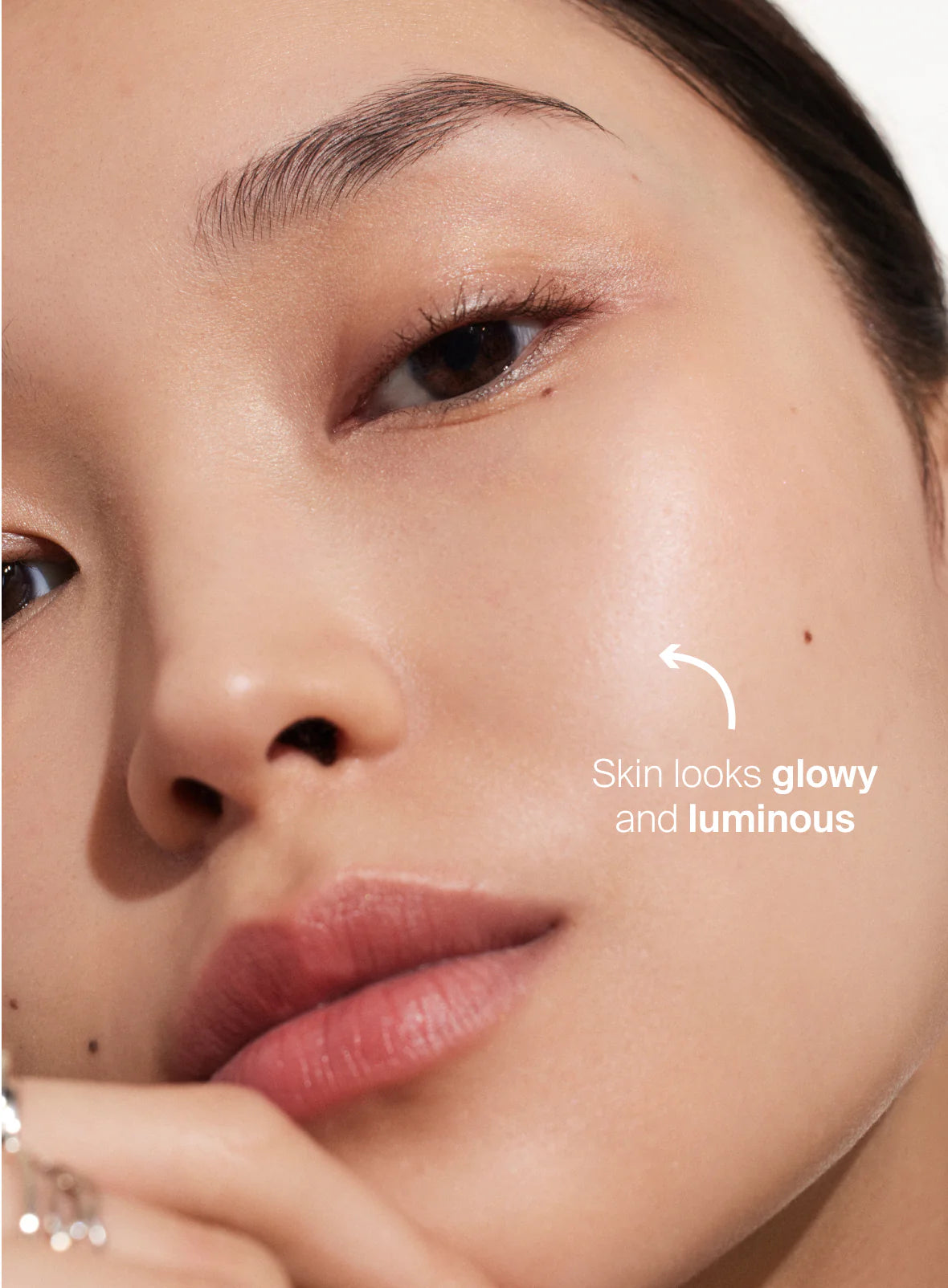 70a8266d08b7869be5a75f35f96591dd_088c1362-0d0e-4f78-b7ba-4c44b41116fa.jpg SPF 40 | Glowscreen - Image 11