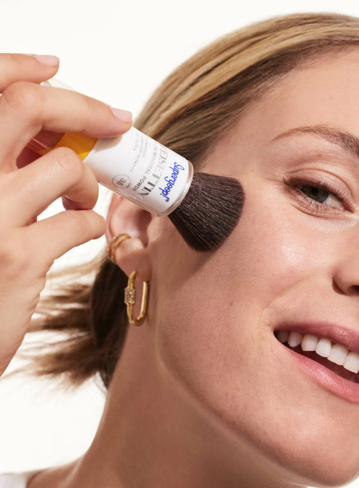 bd69ad2aceb808791e10c6db7846e568_7735f9d8-e0b7-4877-9137-6db6da86b833.jpg SPF 35 | (Re)setting Mineral Powder - Image 5