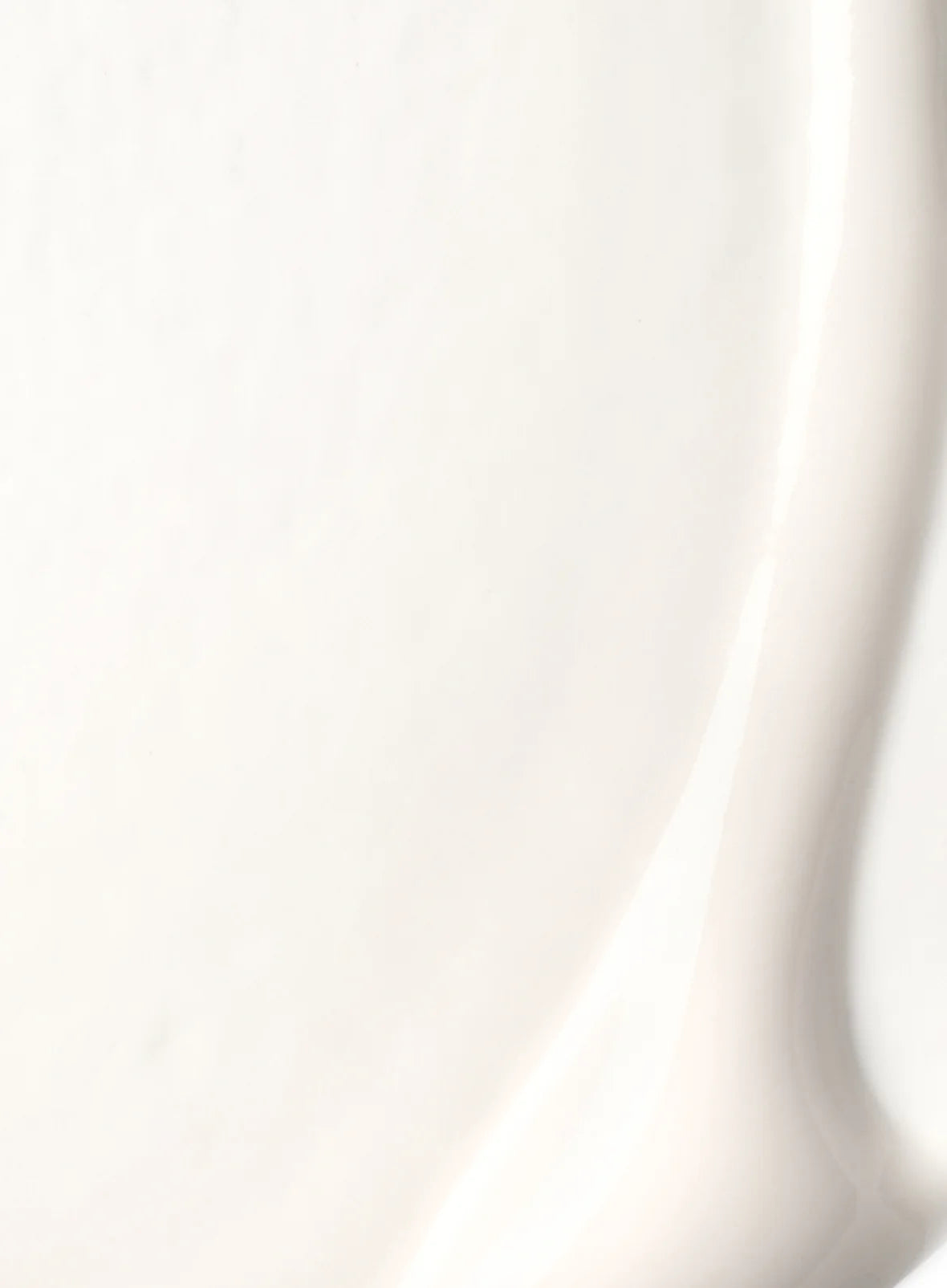db13965d01a510c5c2acab27d46b24d0_d3653b3d-d7ee-4571-90d8-527f5f927d35.jpg SPF 30 | City Sunscreen Serum - Image 2